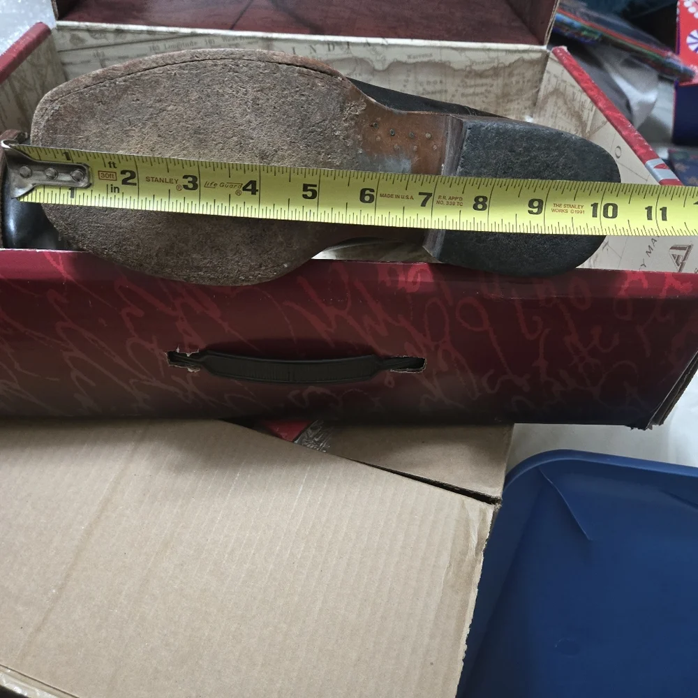 Lucchese Hypnotic sqare toe in black and bone - Picture 12 of 13